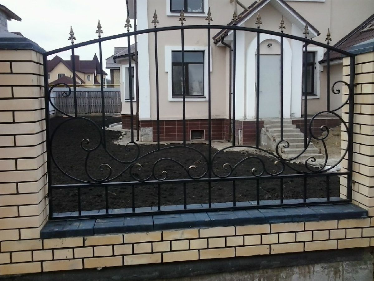 Пика лилия