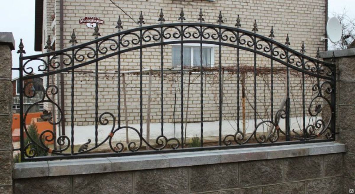 Пика лилия