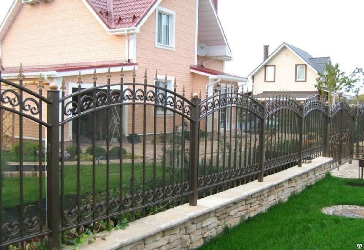 Пика лилия